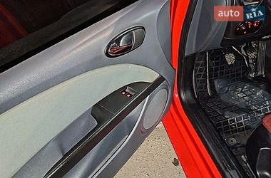 Хэтчбек SEAT Leon 2005 в Харькове