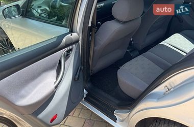 Хэтчбек SEAT Leon 2001 в Волочиске