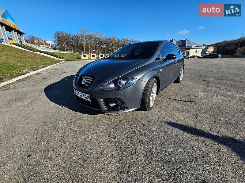 Хэтчбек SEAT Leon 2007 в Обухове