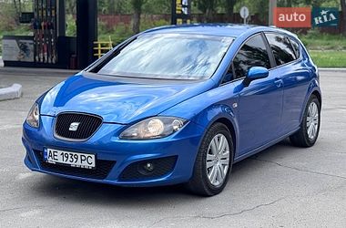 Хетчбек SEAT Leon 2011 в Дніпрі