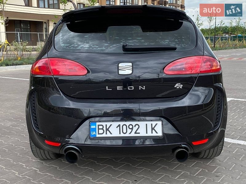 Хетчбек SEAT Leon 2009 в Києві