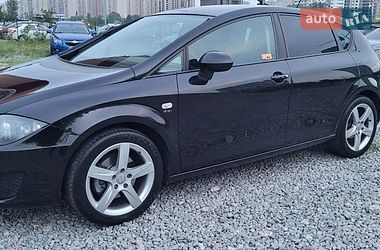 Хэтчбек SEAT Leon 2011 в Киеве