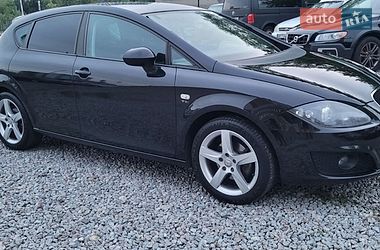 Хэтчбек SEAT Leon 2011 в Киеве