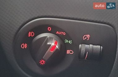 Хэтчбек SEAT Leon 2011 в Киеве