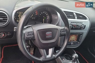 Хэтчбек SEAT Leon 2011 в Киеве