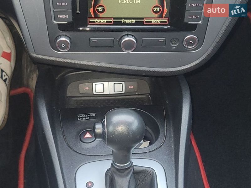 Хэтчбек SEAT Leon 2011 в Киеве
