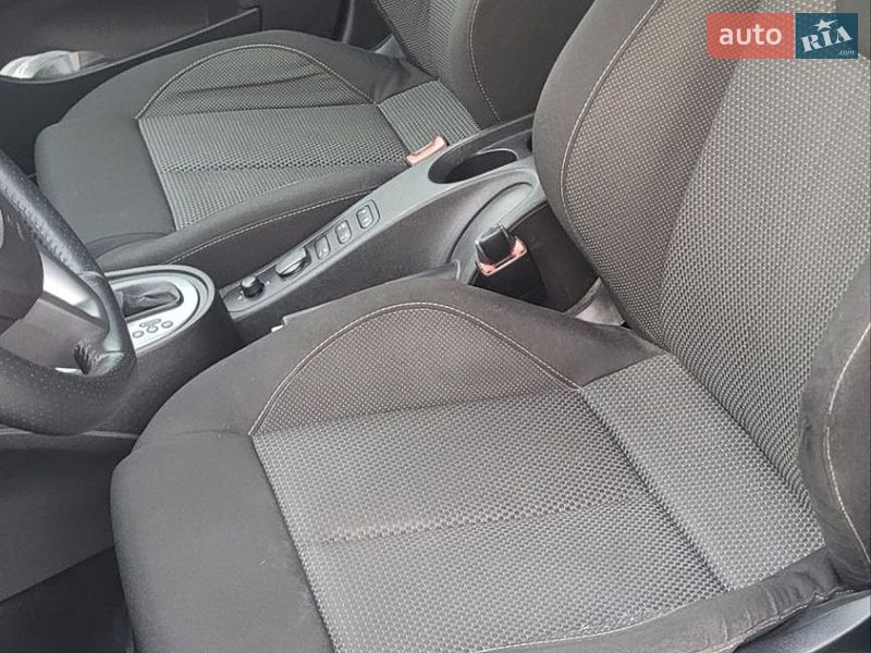 Хэтчбек SEAT Leon 2011 в Киеве