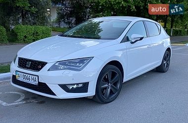 Хэтчбек SEAT Leon 2015 в Василькове