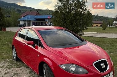 Хэтчбек SEAT Leon 2008 в Лазещине