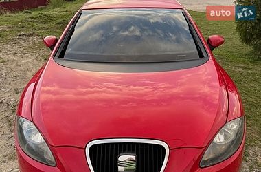 Хэтчбек SEAT Leon 2008 в Лазещине