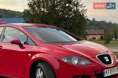 Хэтчбек SEAT Leon 2008 в Лазещине