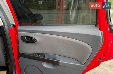 Хэтчбек SEAT Leon 2008 в Лазещине