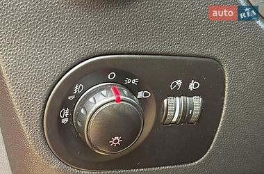 Хэтчбек SEAT Leon 2008 в Лазещине