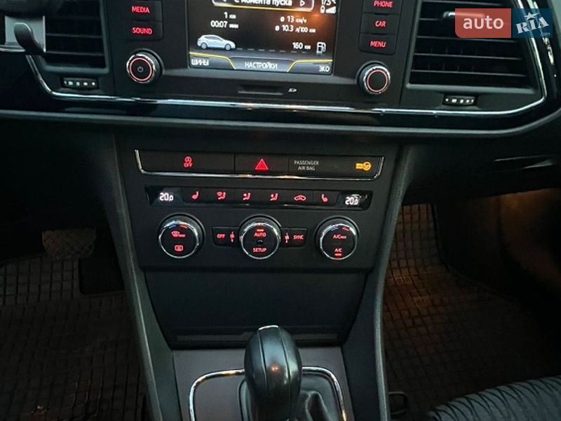 Хетчбек SEAT Leon 2013 в Києві