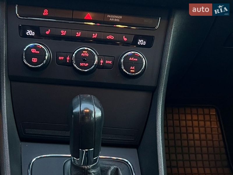 Хетчбек SEAT Leon 2013 в Києві