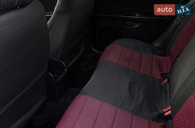 Хэтчбек SEAT Leon 2008 в Умани