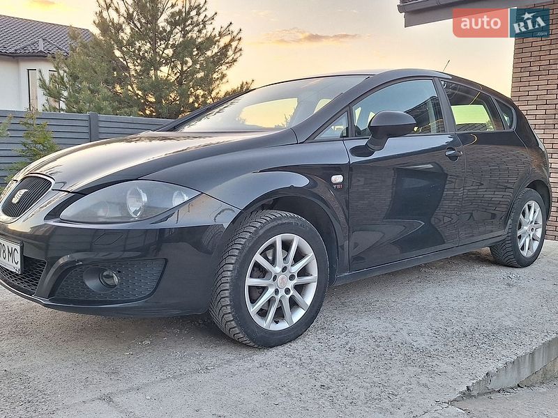 Хетчбек SEAT Leon 2011 в Києві