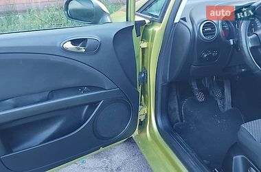 Хэтчбек SEAT Leon 2008 в Киеве