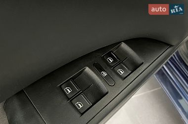Хэтчбек SEAT Leon 2006 в Львове