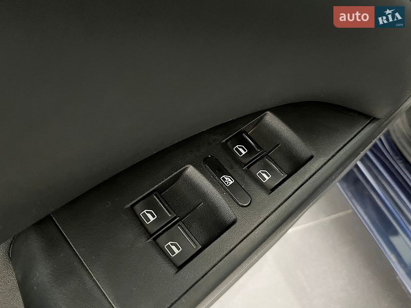Хэтчбек SEAT Leon 2006 в Львове
