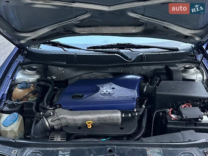 Хэтчбек SEAT Leon 2000 в Буче