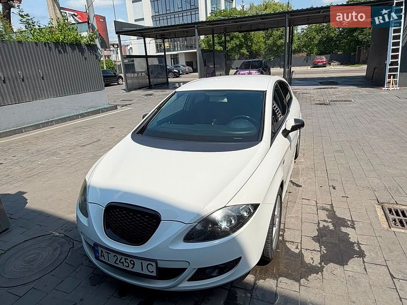 2008 Seat Leon, VIN VSSZZZ1PZ9R042837:plate — фото 1 (autoria)