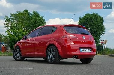 Хетчбек SEAT Leon 2008 в Києві