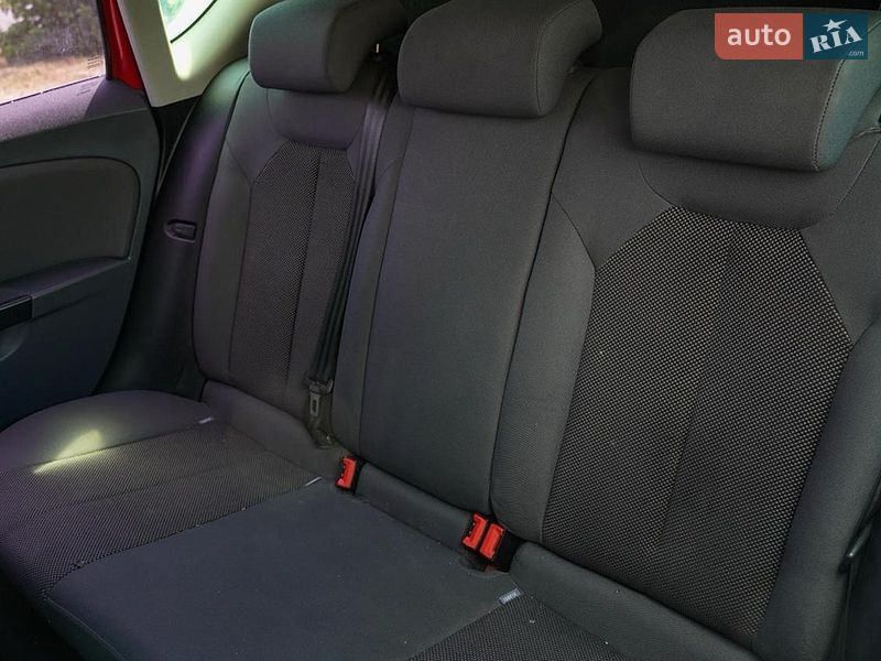Хетчбек SEAT Leon 2008 в Києві
