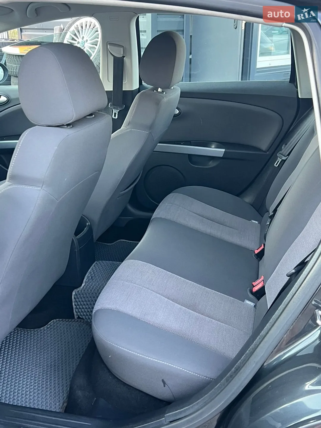 2011 SEAT Leon - мініатюра 11