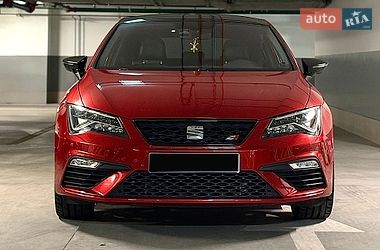 Хэтчбек SEAT Leon 2017 в Киеве