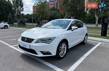 Хэтчбек SEAT Leon 2016 в Днепре