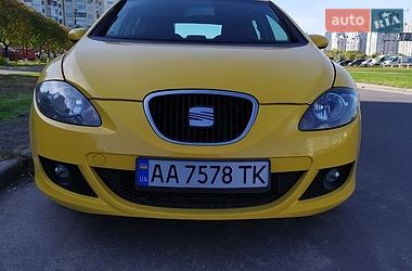 Хетчбек SEAT Leon 2008 в Києві