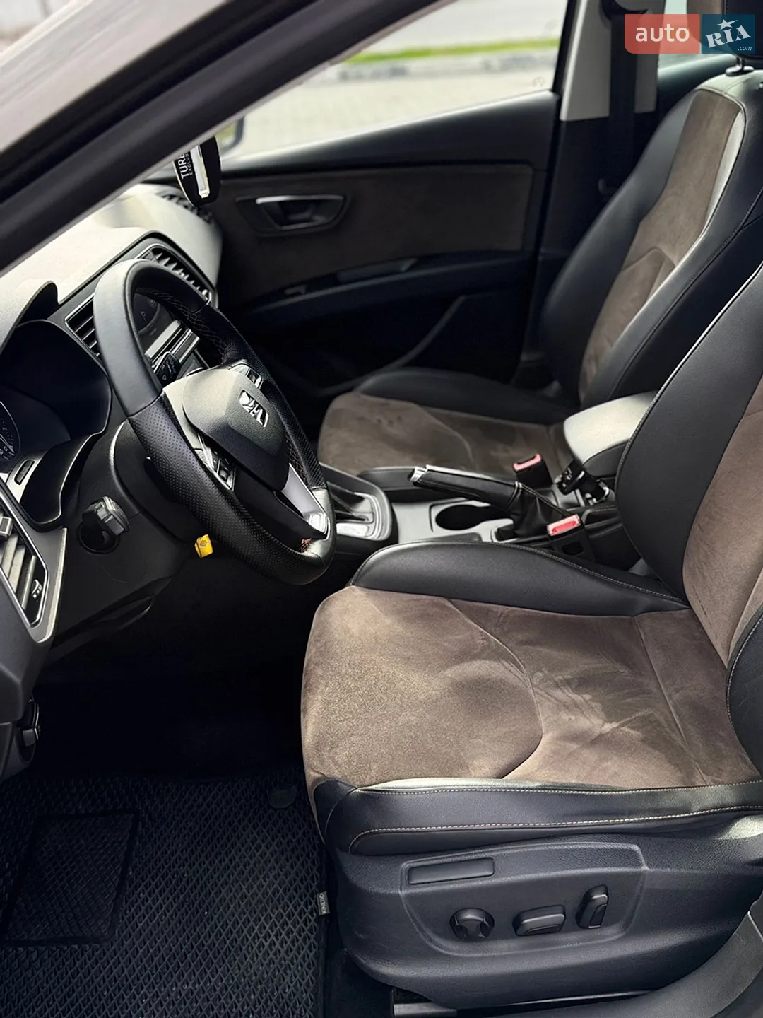 2016 SEAT Leon - мініатюра 12