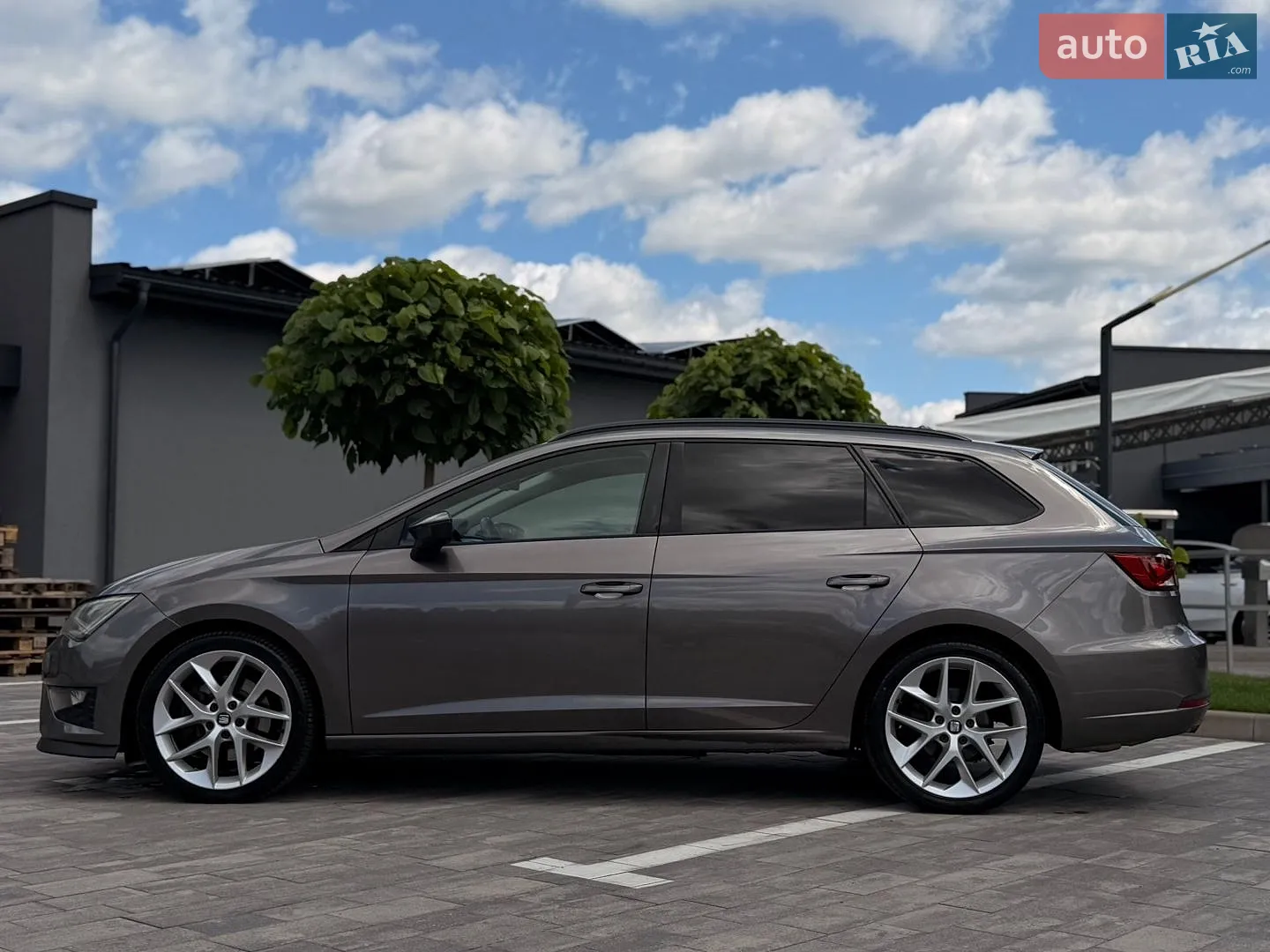 2014 SEAT Leon - мініатюра 8