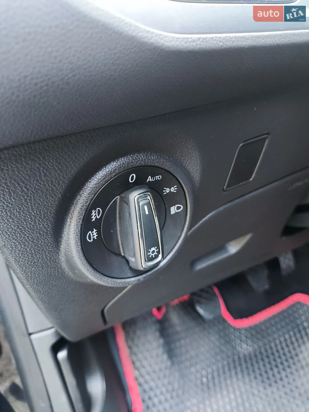 2013 SEAT Leon - мініатюра 27