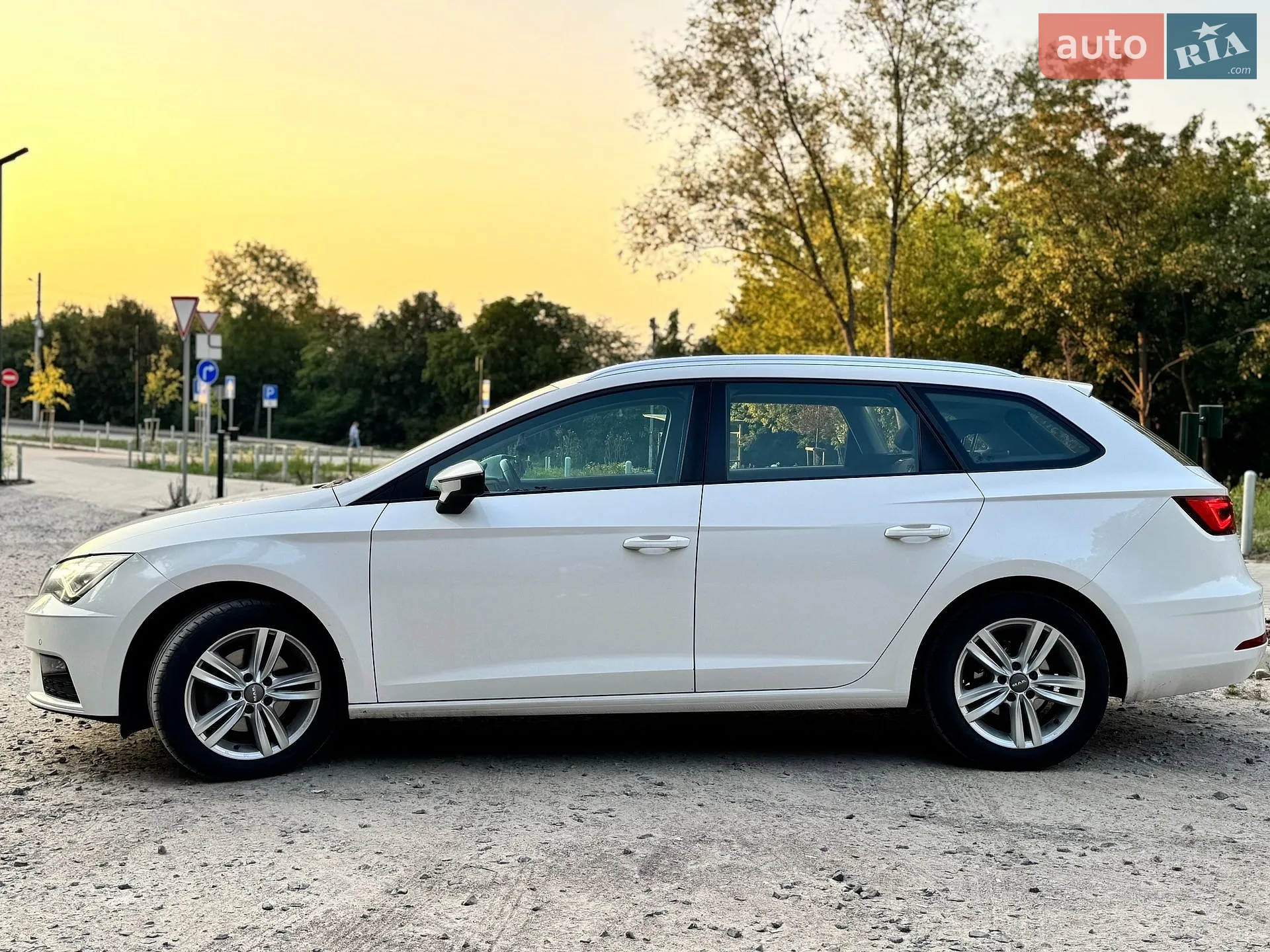 2017 SEAT Leon - мініатюра 6