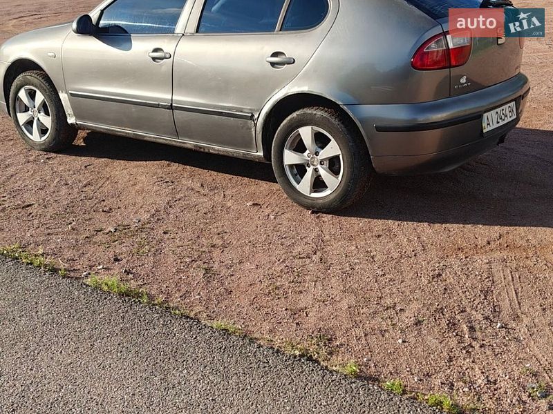 Хетчбек SEAT Leon 2004 в Коростені фото 3 Хетчбек SEAT Leon 2004 в Коростені