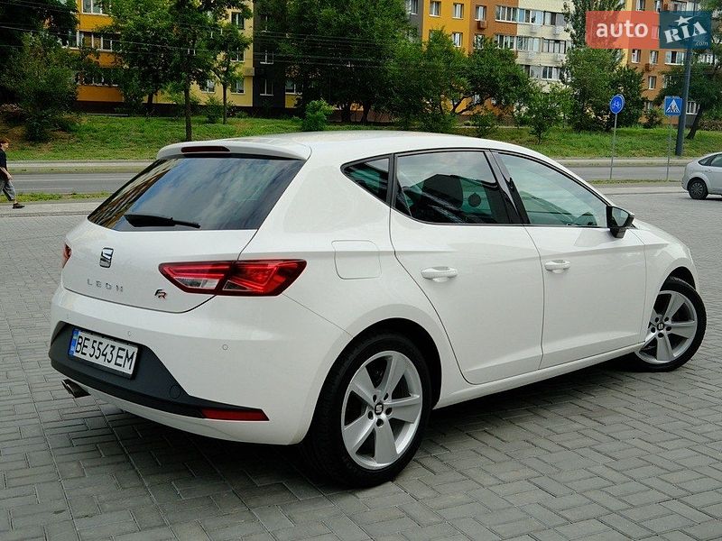 Хетчбек SEAT Leon 2016 в Дніпрі