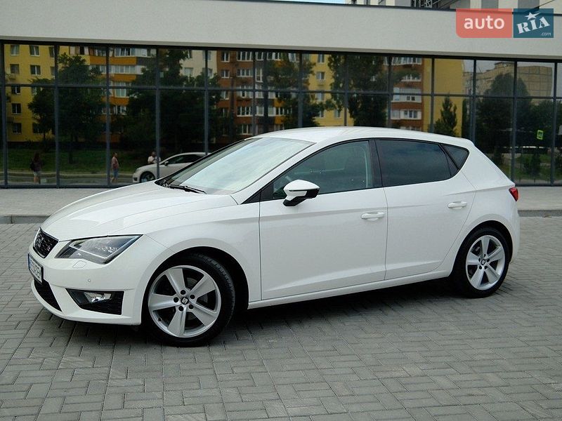 Хетчбек SEAT Leon 2016 в Дніпрі