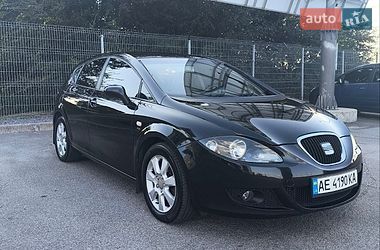 Хетчбек SEAT Leon 2008 в Дніпрі