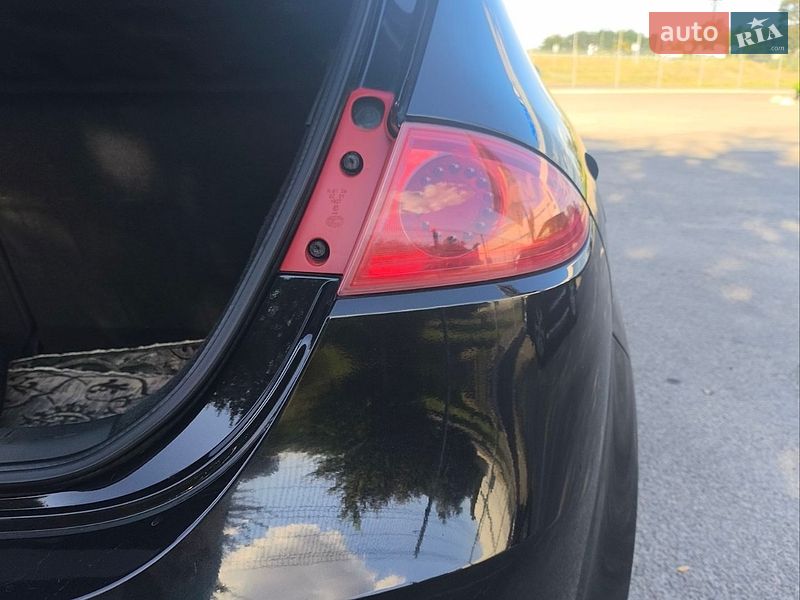 Хетчбек SEAT Leon 2008 в Дніпрі