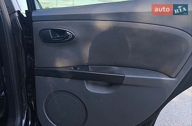 Хетчбек SEAT Leon 2008 в Дніпрі