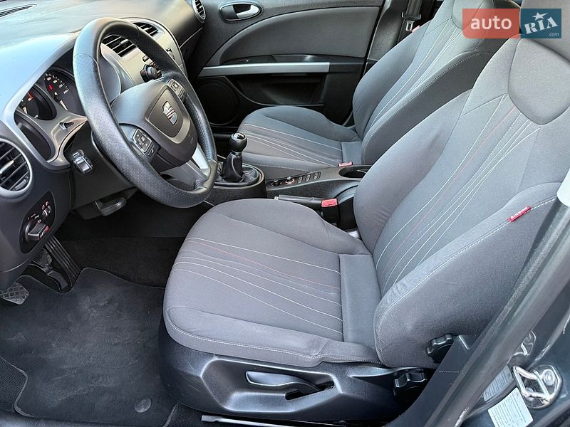 Хэтчбек SEAT Leon 2011 в Луцке фото 20 Хэтчбек SEAT Leon 2011 в Луцке
