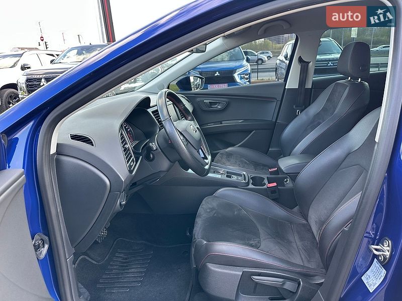 Хэтчбек SEAT Leon 2018 в Киеве