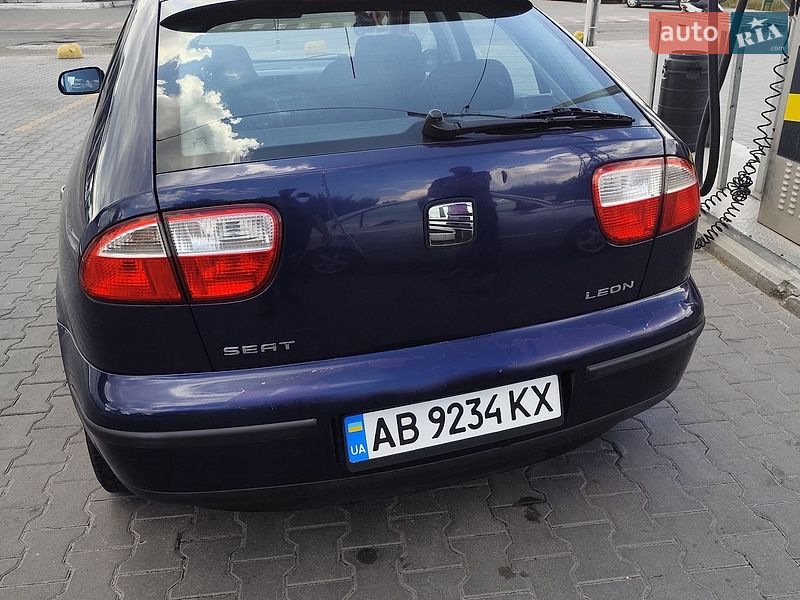 Хэтчбек SEAT Leon 2001 в Киеве