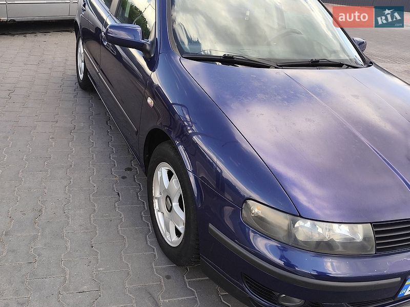Хэтчбек SEAT Leon 2001 в Киеве