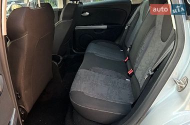 Хэтчбек SEAT Leon 2010 в Киеве
