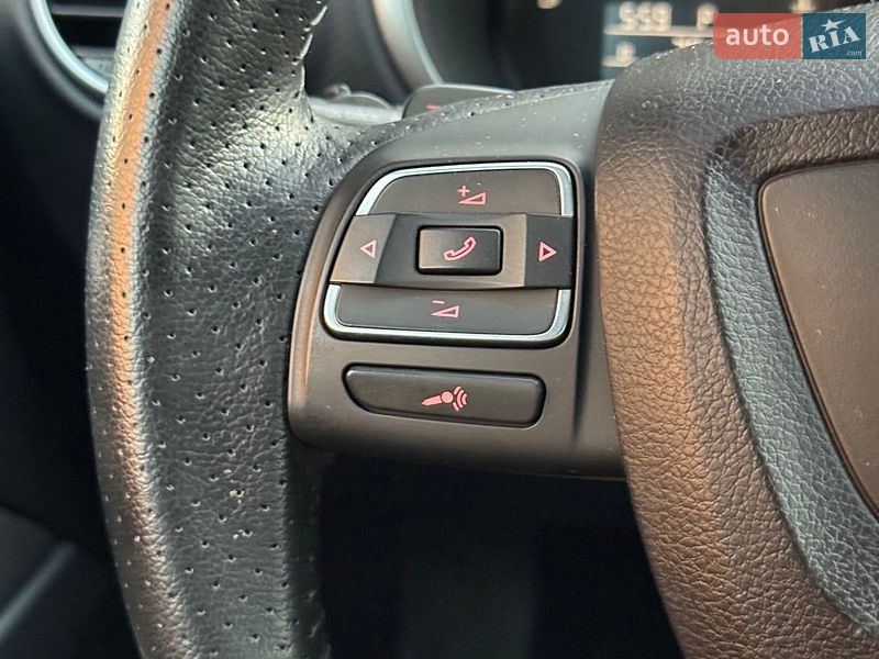 Хетчбек SEAT Leon 2010 в Києві