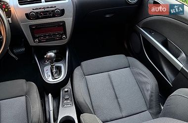 Хэтчбек SEAT Leon 2010 в Киеве