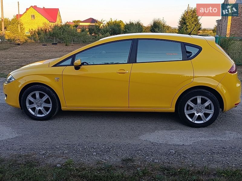 Хэтчбек SEAT Leon 2006 в Коломые